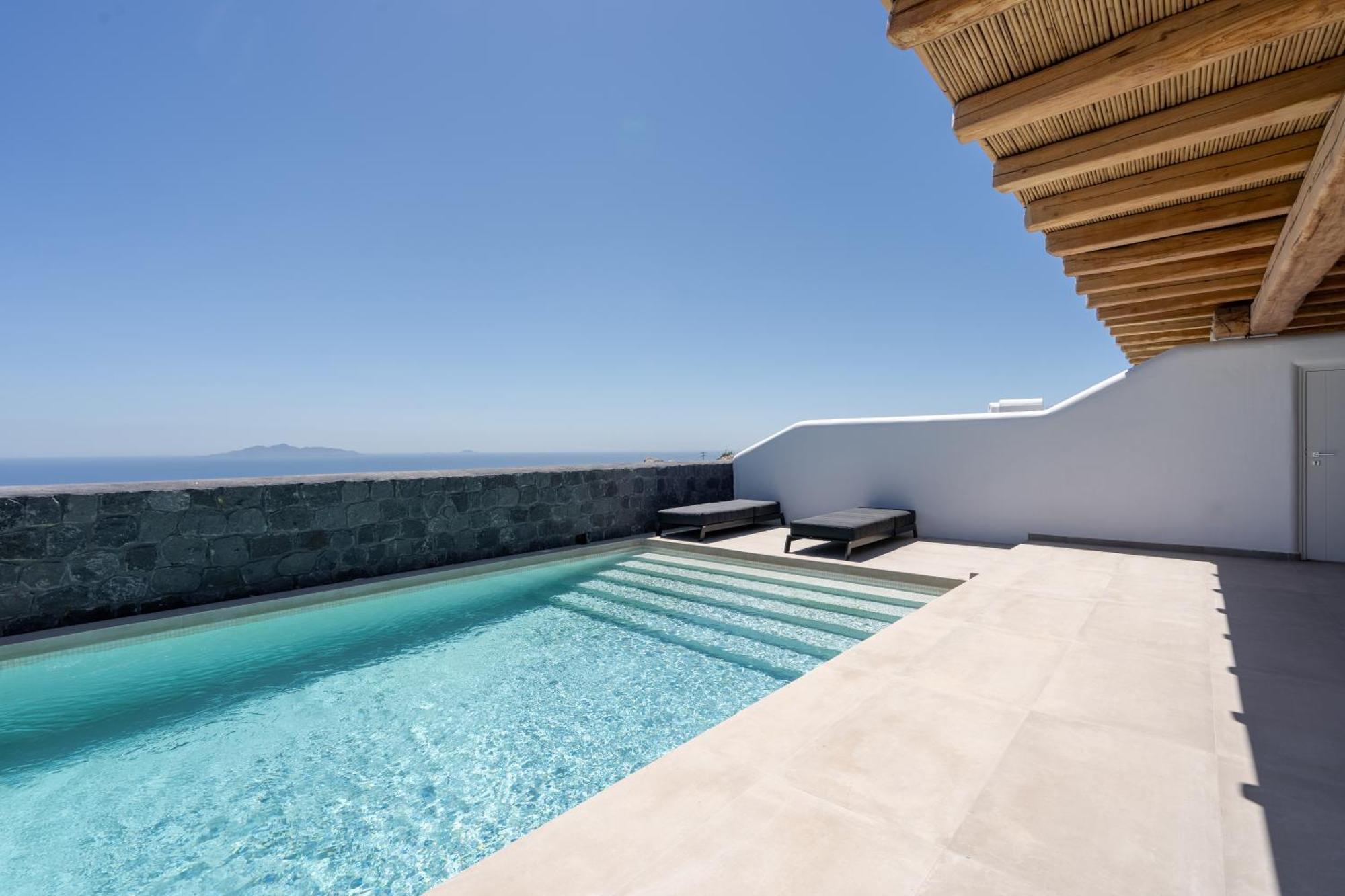 Nero Suites By Nomee Hospitality Group Imerovigli  Bagian luar foto