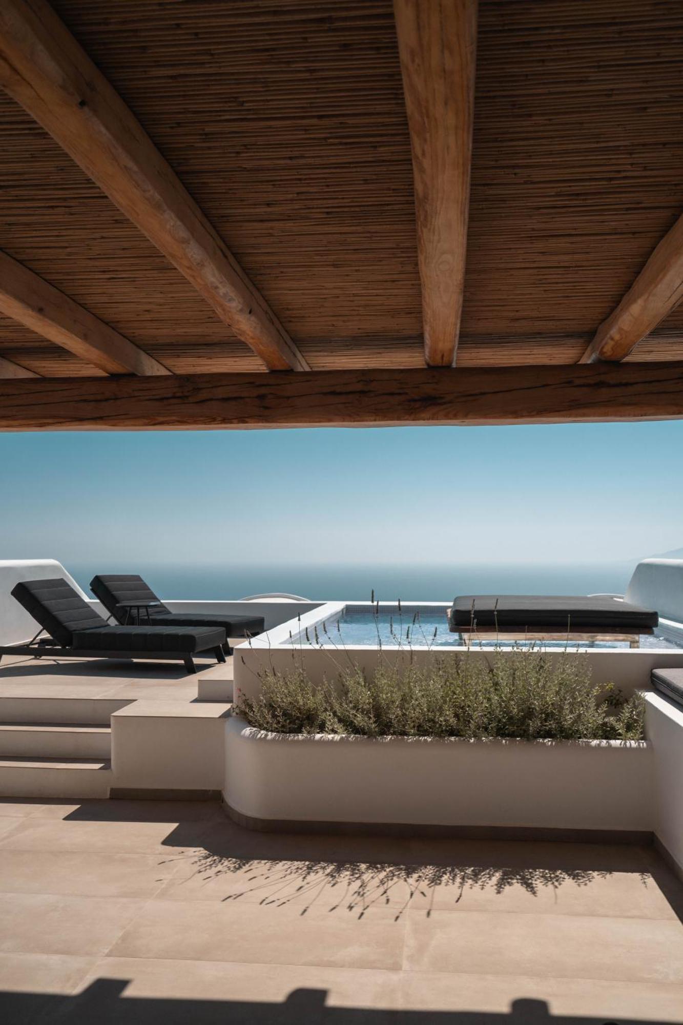 Nero Suites By Nomee Hospitality Group Imerovigli  Bagian luar foto