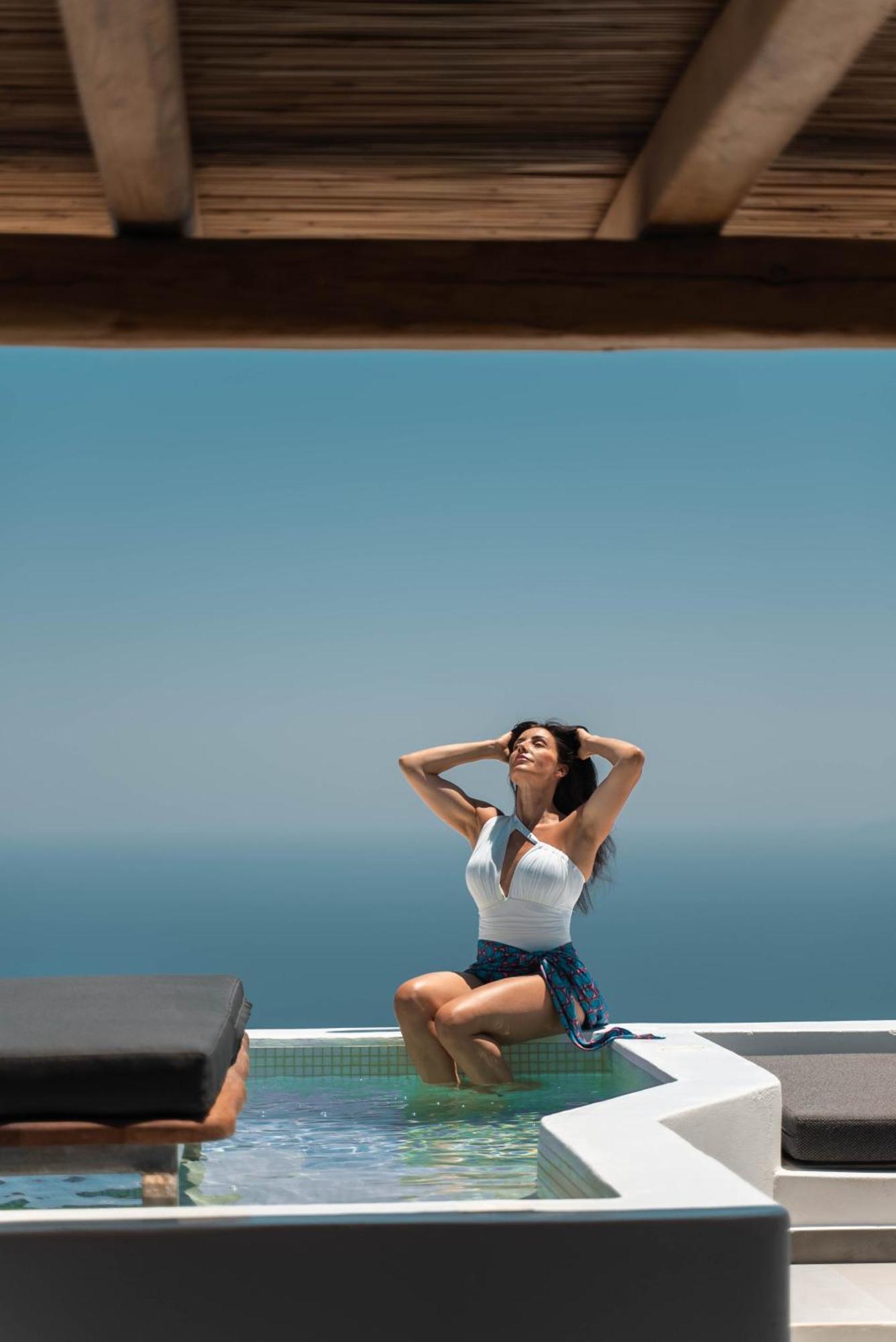 Nero Suites By Nomee Hospitality Group Imerovigli  Bagian luar foto