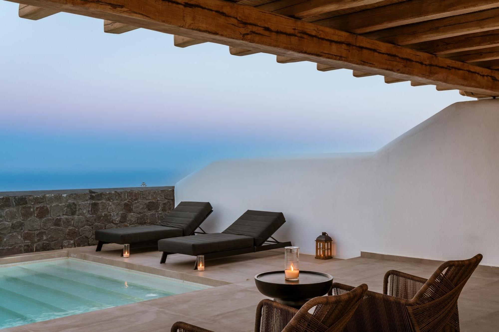 Nero Suites By Nomee Hospitality Group Imerovigli  Bagian luar foto